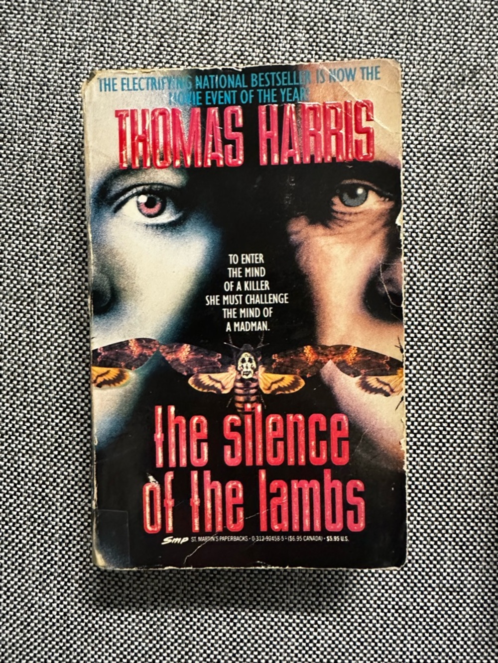 Thomas Harris The Silence of the Lambs Paperback - Black, Red, Cream